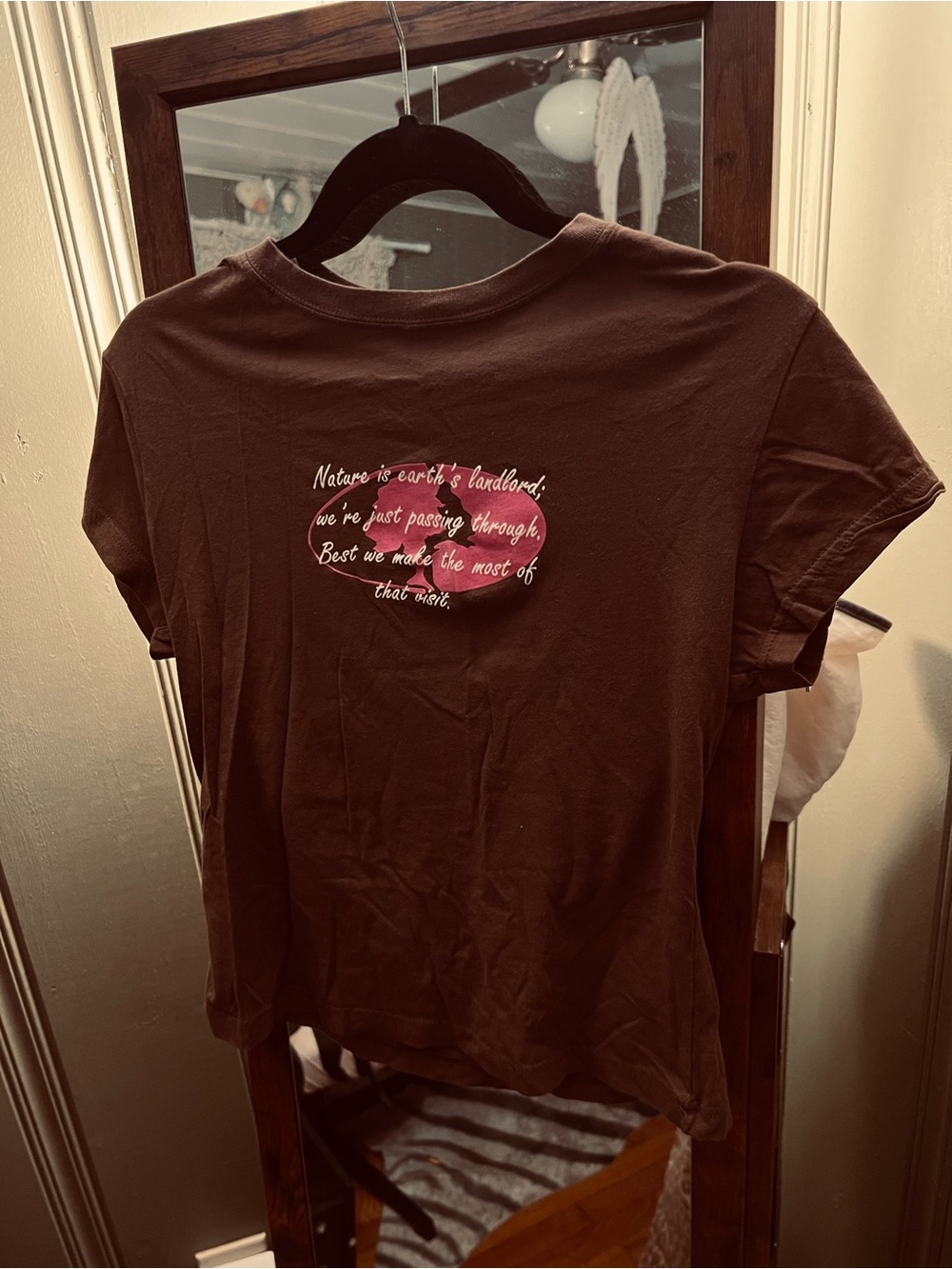 Mossy Oak Brown Short-Sleeve Tee with Pink Graphic